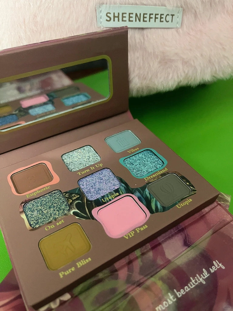 SheenEffect X NIKESANSAN Dream Love Chameleon Eyeshadow Palette