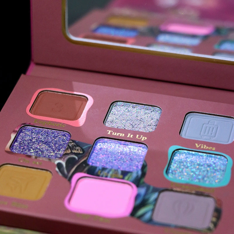 SheenEffect X NIKESANSAN Dream Love Chameleon Eyeshadow Palette