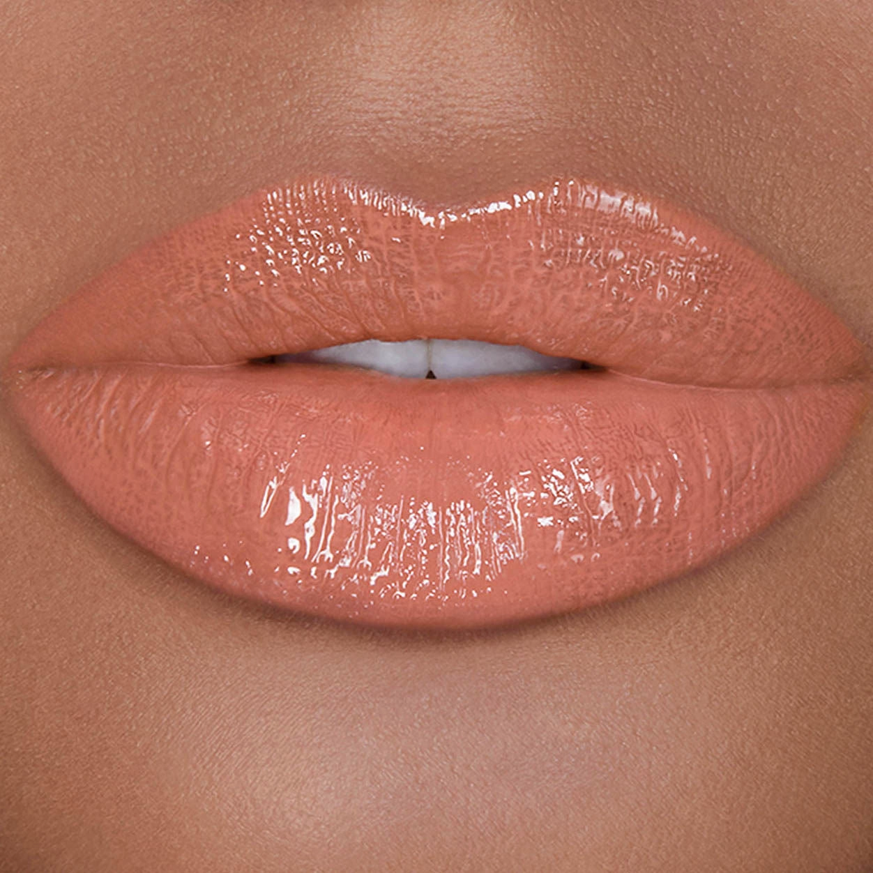 Unreal High Shine Volumizing Lip Gloss